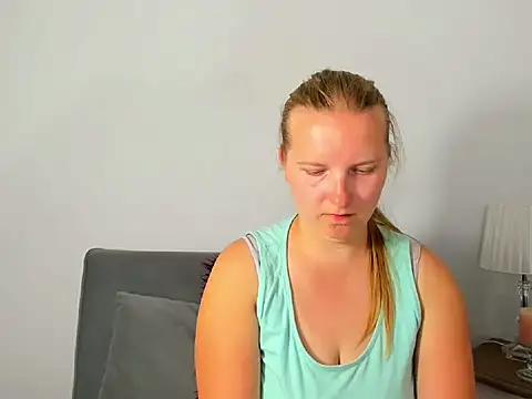 Snapshot of RoseTeacherX chatting on 28, 5, 2026 RoseTeacherX online show from 28, 5, 2026