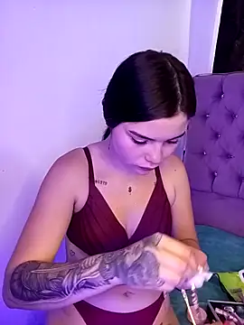 Dollce-fox online show from 18, 4, 2026