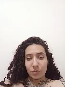 Aura Phone online show from 25, 4, 2026