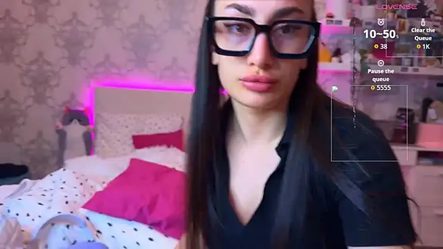 MyNaomi online show from 15, 5, 2026