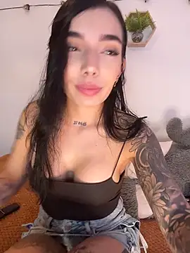 Snapshot of milasantana_ chatting on 10, 6, 2026 milasantana online show from 10, 6, 2026