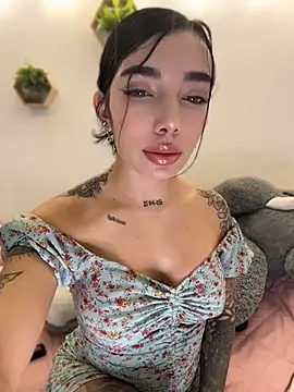 Snapshot of milasantana_ chatting on 14, 5, 2026 milasantana online show from 14, 5, 2026