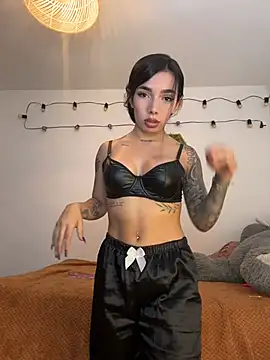 Snapshot of milasantana_ chatting on 21, 7, 2026 milasantana online show from 21, 7, 2026