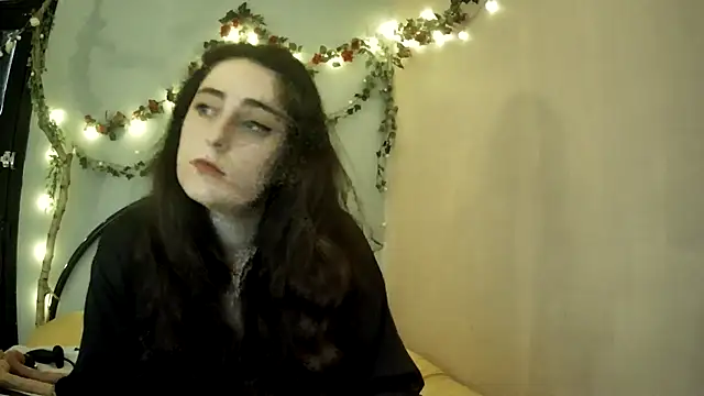 missclochette online show from 21, 4, 2026