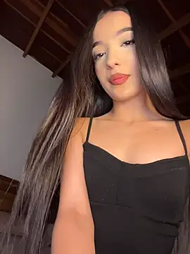  mia ferrer online show from 13, 7, 2026