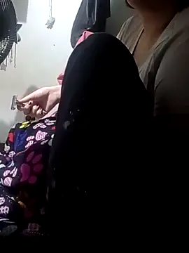 YilingAndAlan online show from 18, 4, 2026