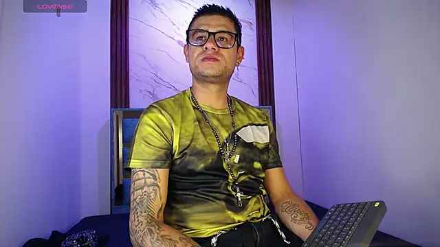 Nickk 21  online show from 14, 5, 2026