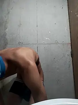 largedickk  online show from 16, 4, 2026