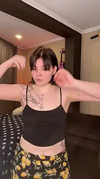 LoveIyBarbie online show from 16, 4, 2026