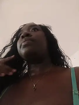 Snapshot of KaleaEbony chatting on 29, 4, 2026 KaleaEbony online show from 29, 4, 2026