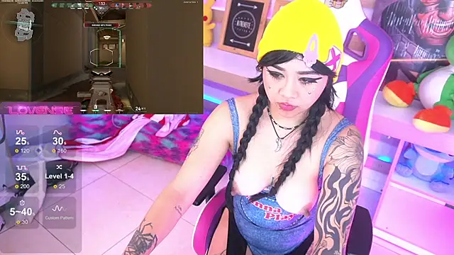 Snapshot of MakiGG_ chatting on 21, 4, 2026 MakiGG online show from 21, 4, 2026