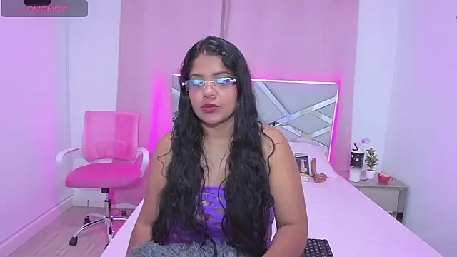 Amapola Renaldi online show from 21, 4, 2026