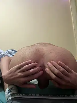 Snapshot of Novinho_magrinho chatting on 14, 5, 2026 Novinho magrinho online show from 14, 5, 2026