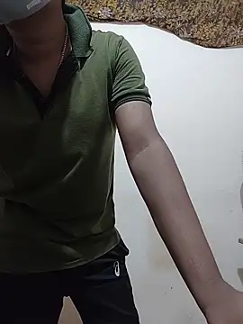 Snapshot of hot_boy995 chatting on 12, 6, 2026 hot boy995 online show from 12, 6, 2026