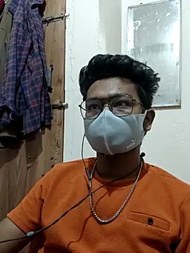 Snapshot of hot_boy995 chatting on 5, 5, 2026 hot boy995 online show from 5, 5, 2026