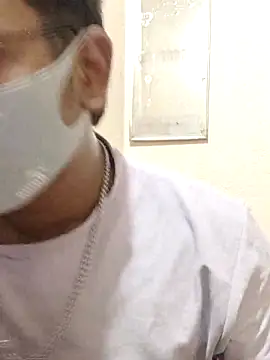 Snapshot of hot_boy995 chatting on 28, 5, 2026 hot boy995 online show from 28, 5, 2026