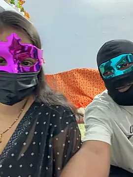 sweetylove01 online show from 22, 4, 2026