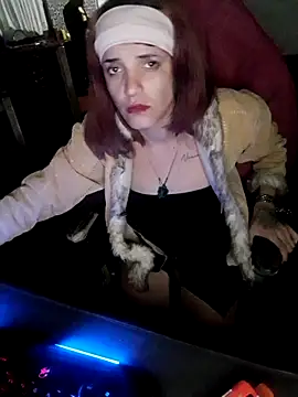 SOLyLunita2232nuevo online show from 18, 4, 2026