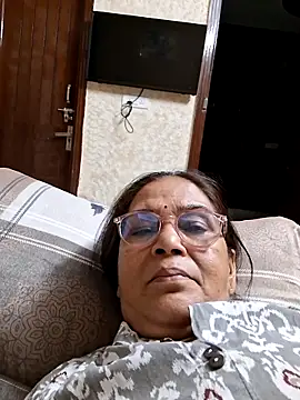 Shalini3456 online show from 20, 4, 2026