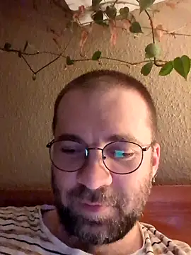 gayboyx77 online show from 15, 4, 2026