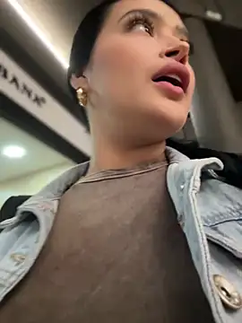 Snapshot of Sara_fun chatting on 11, 3, 2025 Sara fun online show from 11, 3, 2025