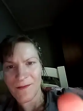 Snapshot of AnnieNet chatting on 27, 4, 2026 AnnieNet online show from 27, 4, 2026