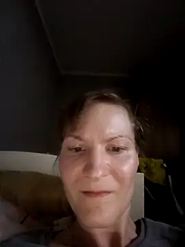 Snapshot of AnnieNet chatting on 28, 4, 2026 AnnieNet online show from 28, 4, 2026