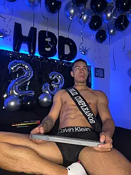 Snapshot of willclayy chatting on 14, 7, 2026 willclayy online show from 14, 7, 2026