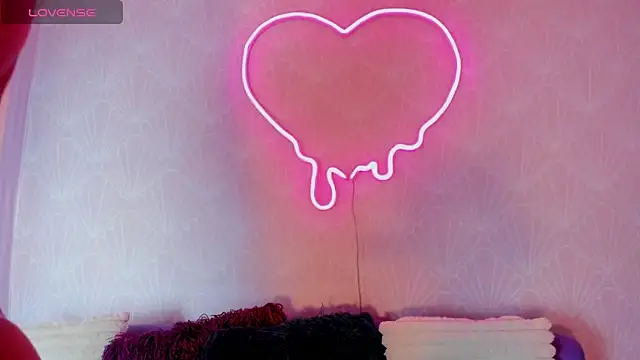 Marilyn Mulata online show from 27, 6, 2026