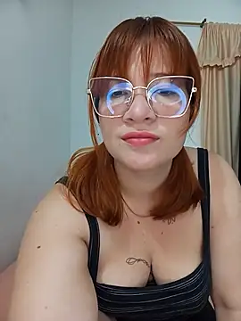 Snapshot of Curves_Nina chatting on 19, 6, 2026 Curves Nina online show from 19, 6, 2026