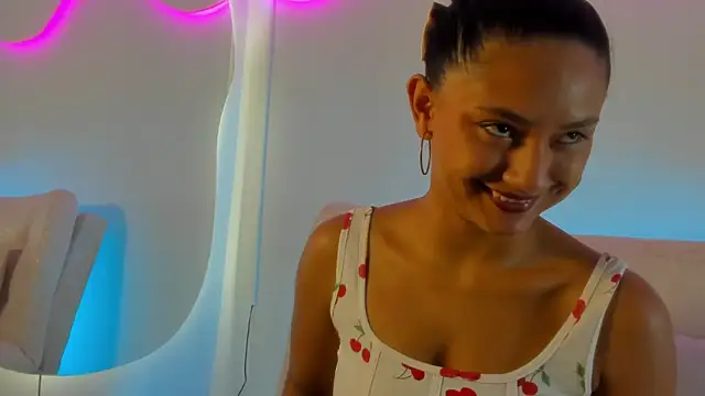 VenusBlazzer online show from 15, 5, 2026