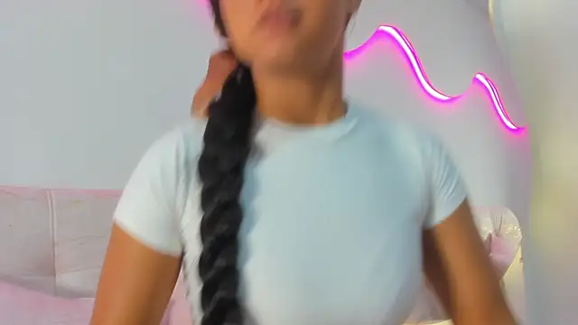 VenusBlazzer online show from 21, 4, 2026