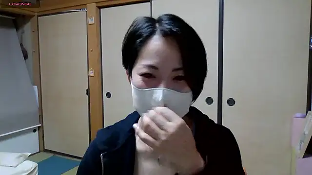 Snapshot of rin2432 chatting on 5, 5, 2026 rin2432 online show from 5, 5, 2026