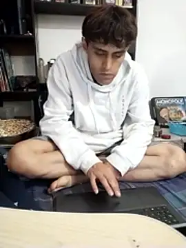 AoA-BoyStudent online show from 15, 4, 2026