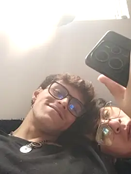 AoA-BoyStudent online show from 19, 4, 2026