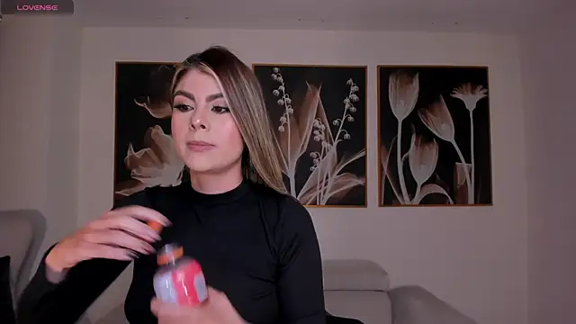 MiaSilvaX online show from 20, 7, 2026