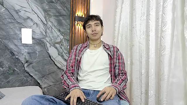 Snapshot of NoahWalker__ chatting on 21, 7, 2026 NoahWalker online show from 21, 7, 2026