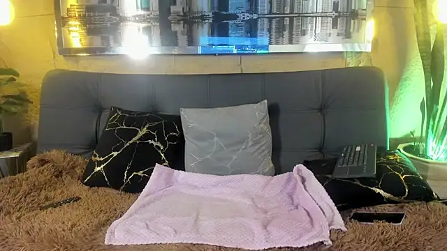 Luna  Cortez online show from 29, 5, 2026
