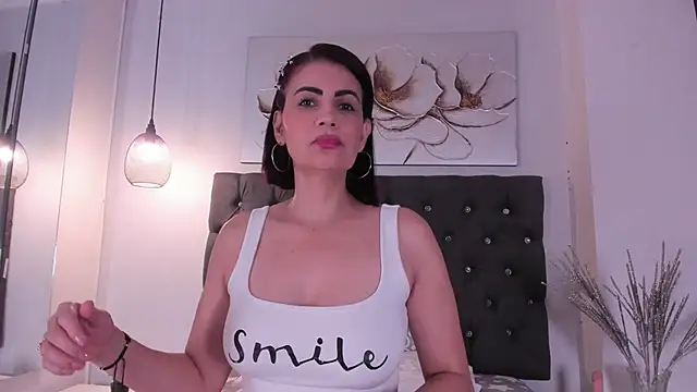 Snapshot of Sofi_Smit chatting on 4, 5, 2026 Sofi Smit online show from 4, 5, 2026