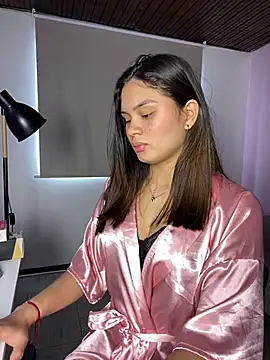 Snapshot of AuroraMoore_Pink chatting on 11, 5, 2026 AuroraMoore Pink online show from 11, 5, 2026