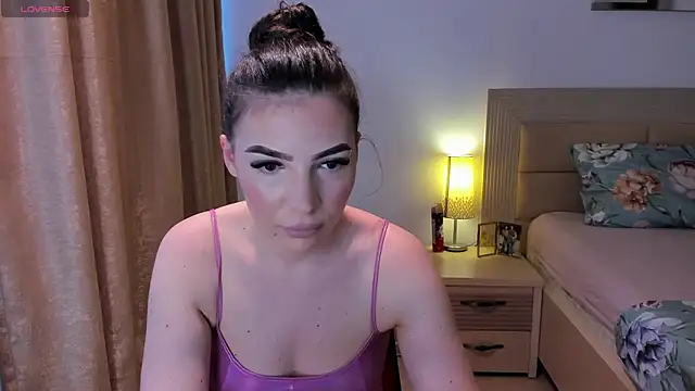 CandyElla  online show from 2, 7, 2026