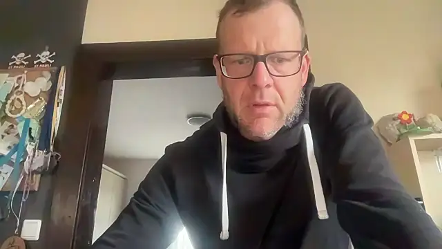 Snapshot of o_florian_o1 chatting on 8, 5, 2026 o florian o1 online show from 8, 5, 2026