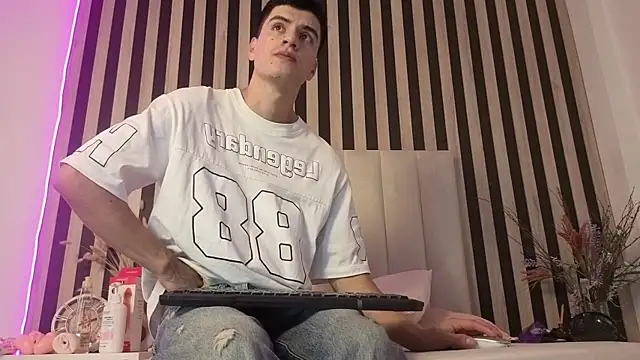 LeoTease online show from 14, 6, 2026