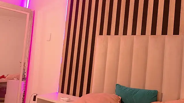 LeoTease online show from 11, 7, 2026