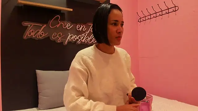 Snapshot of Scarleth-Foxx chatting on 13, 5, 2026 Scarleth-Foxx online show from 13, 5, 2026