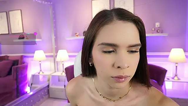 Snapshot of AlinaBennet_ chatting on 8, 5, 2026 AlinaBennet online show from 8, 5, 2026
