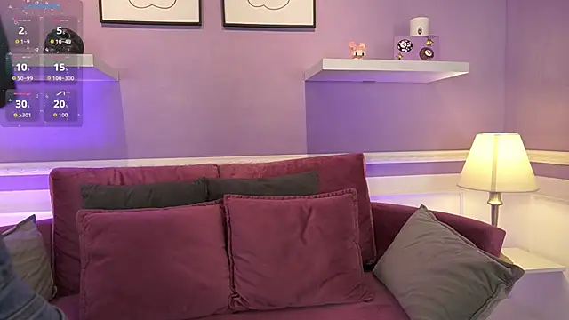 AlinaBennet  online show from 10, 6, 2026