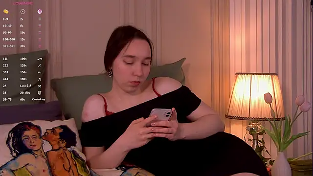 Snapshot of Suzaneey chatting on 30, 4, 2026 Suzaneey online show from 30, 4, 2026