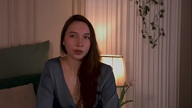 Snapshot of Suzaneey chatting on 28, 5, 2026 Suzaneey online show from 28, 5, 2026