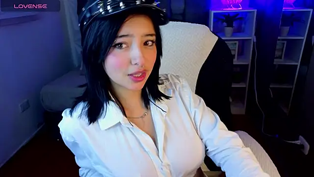 lsa dolly nyx online show from 15, 6, 2026